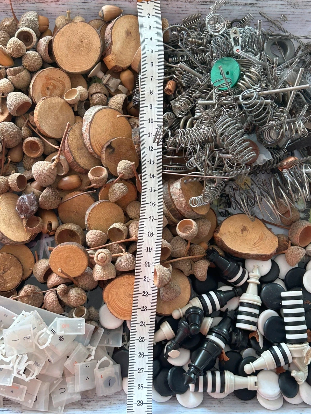 Grote partij, Oude atypische accessoires uit een atelierruimte – photo 6